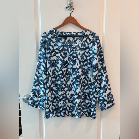 DKNYC Top NWT - Picture 1 of 16